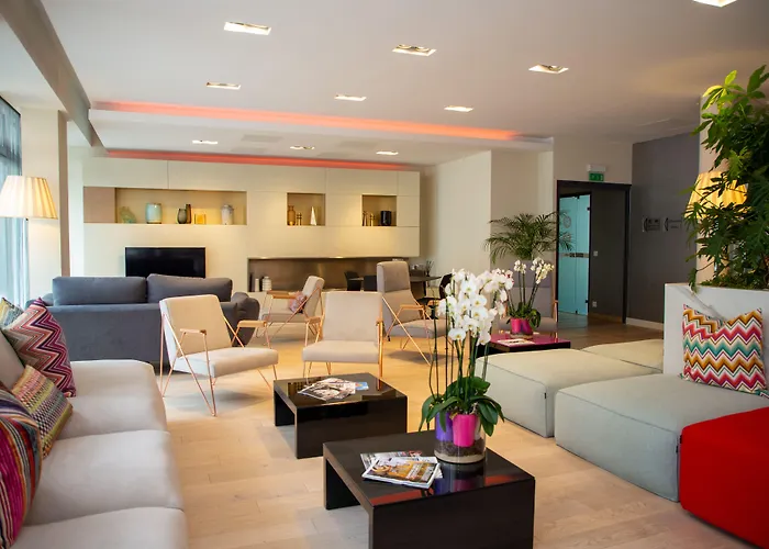 Clément AderHotel Toulouse